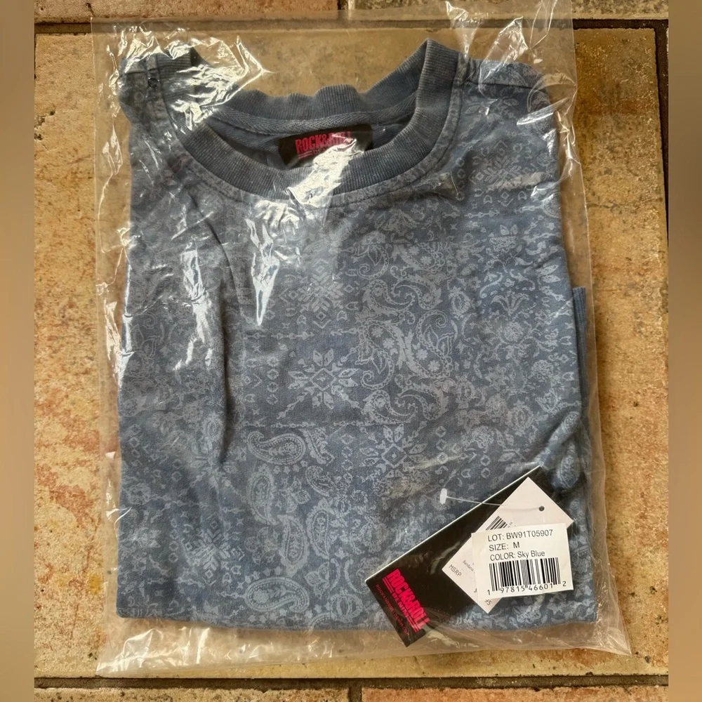 Rock & Roll Denim Blue Bandana Print Crewneck Pullover Sweatshirt Size M NWT - Picture 3 of 6